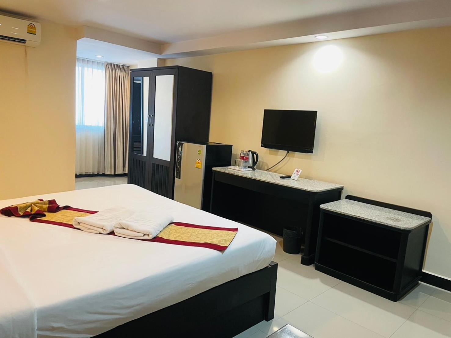 เดอะ แกรนด์ เดย์ ไนท์  Hotel Pattaya ภายนอก รูปภาพ