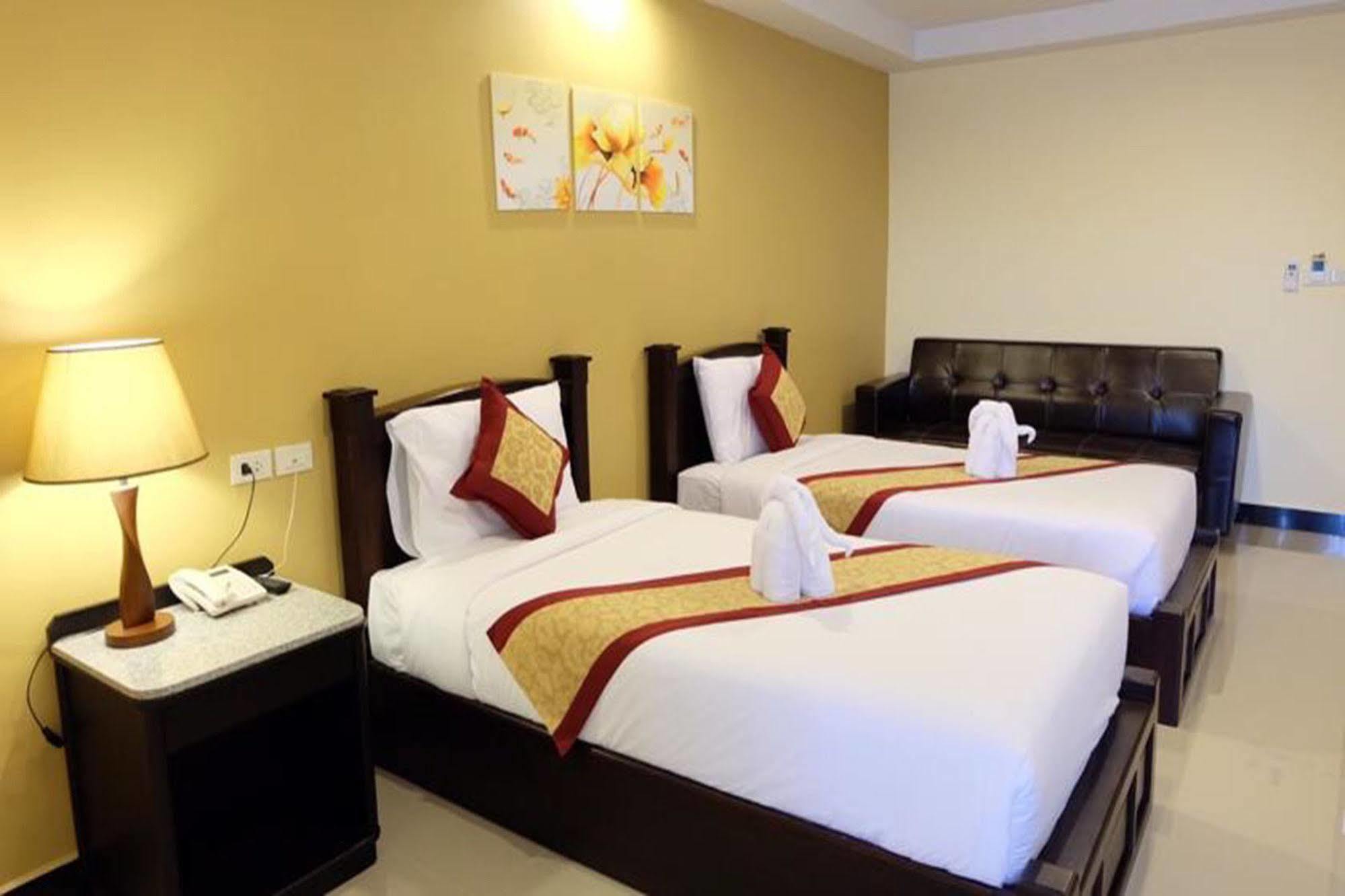 เดอะ แกรนด์ เดย์ ไนท์  Hotel Pattaya ภายนอก รูปภาพ