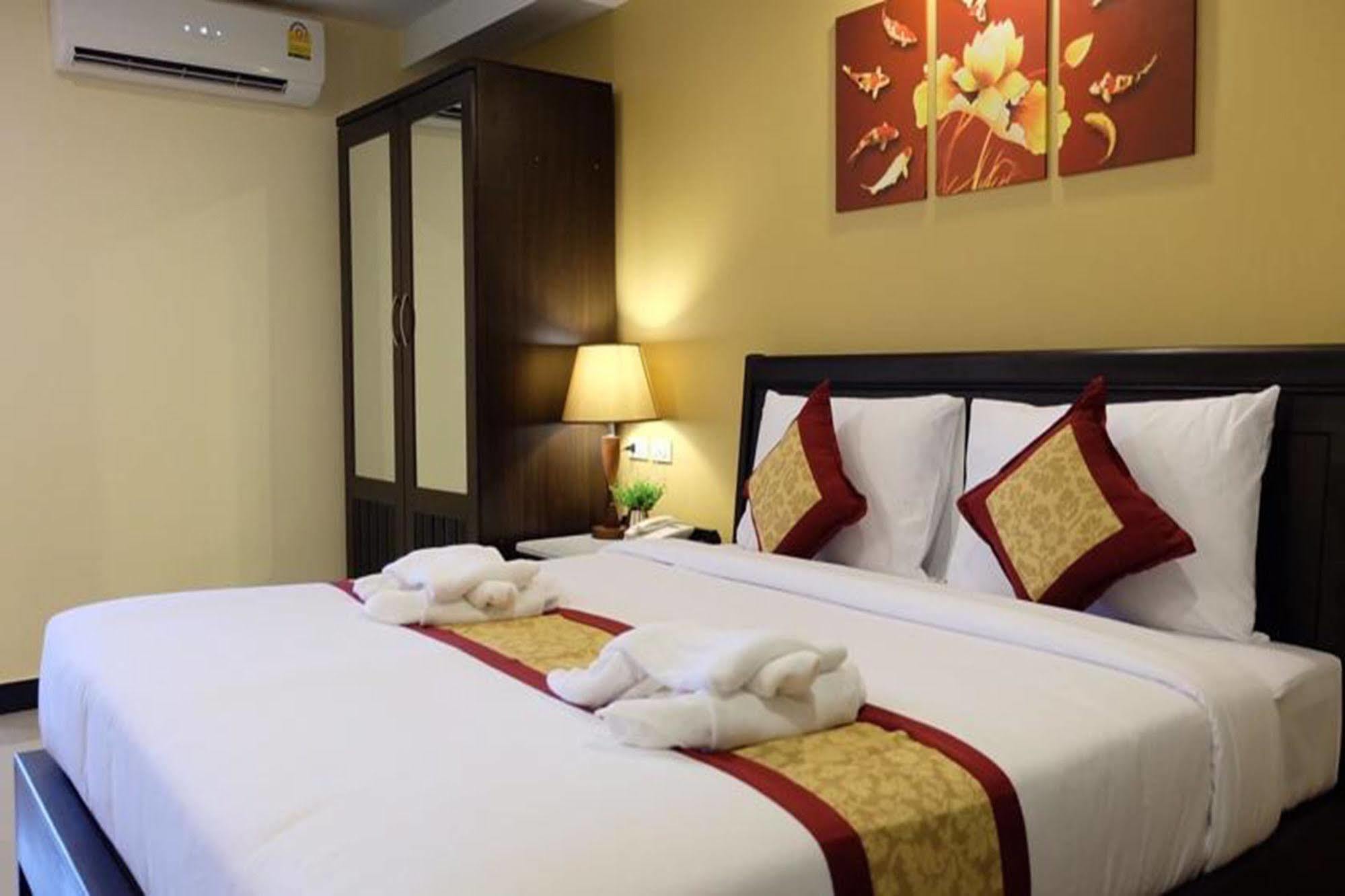 เดอะ แกรนด์ เดย์ ไนท์  Hotel Pattaya ภายนอก รูปภาพ